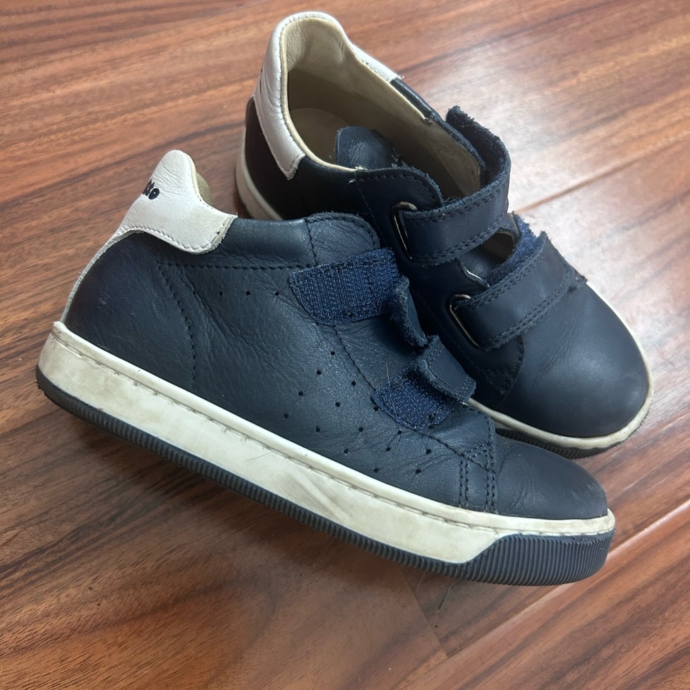 Blue Velcro Low-Top Sneakers with White Soles